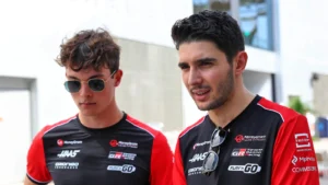 Ocon, Haas’ta Bearman ile kurduğu güçlü bağ sayesinde evinde hissediyor