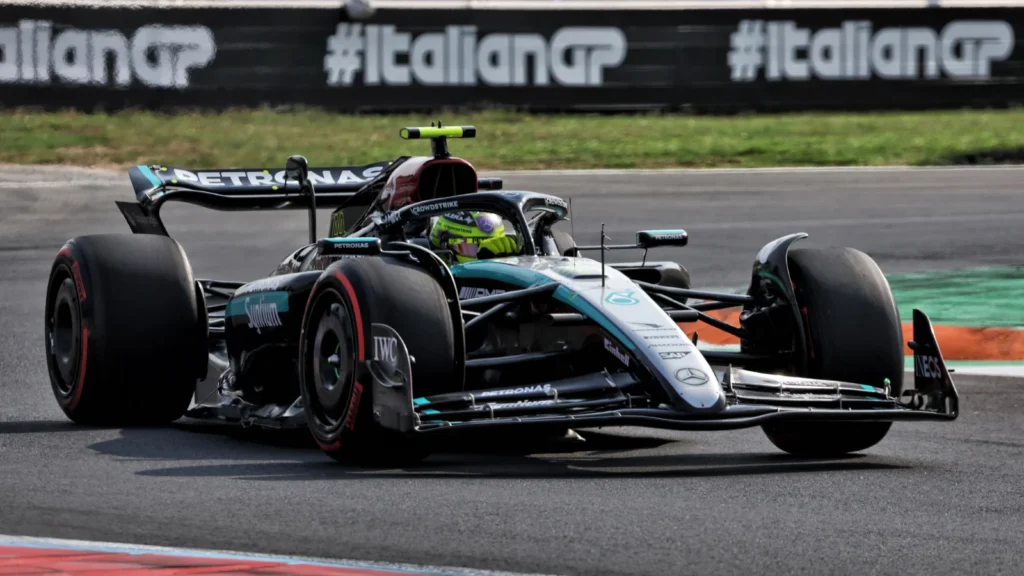 Mercedes Hamilton’un Ferrari’deki ilk zorluklarını nasıl hafifletti