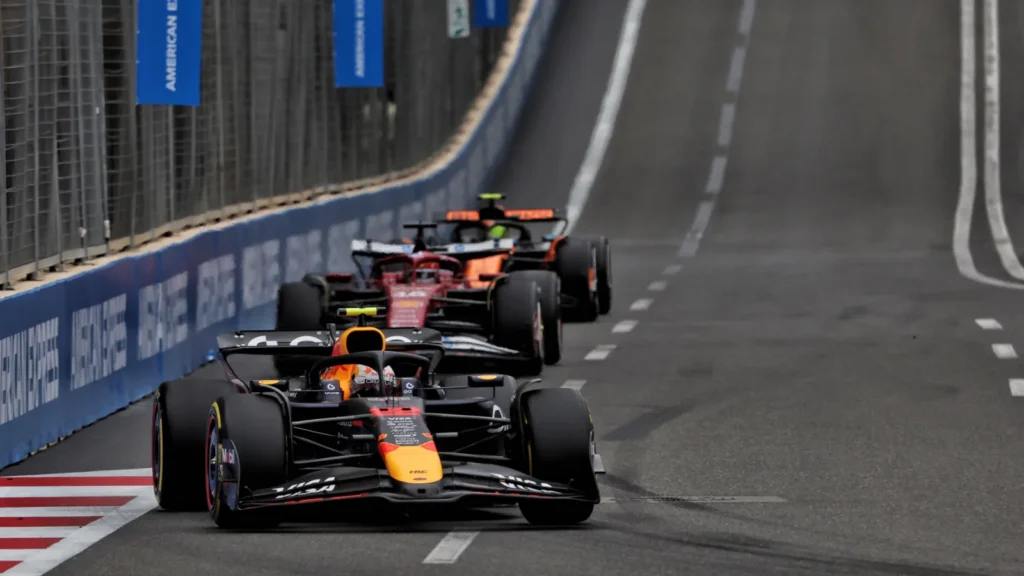 Yuki Tsunoda eski takım arkadaşı Ricciardo için tek kelime seçti