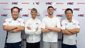 Honda 2026 WorldSBK kadrosunu Dixon ve Chantra ile açıkladı