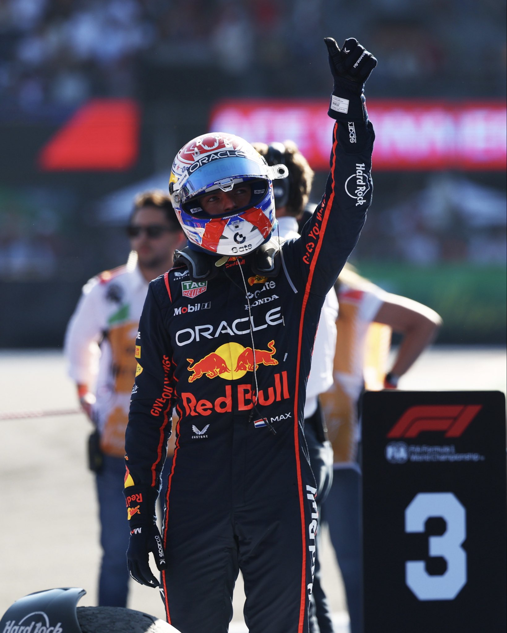Max Verstappen, ‘zorlu mücadele’ sonrası yaşanan son dakika aksaklığına tepki gösterdi
