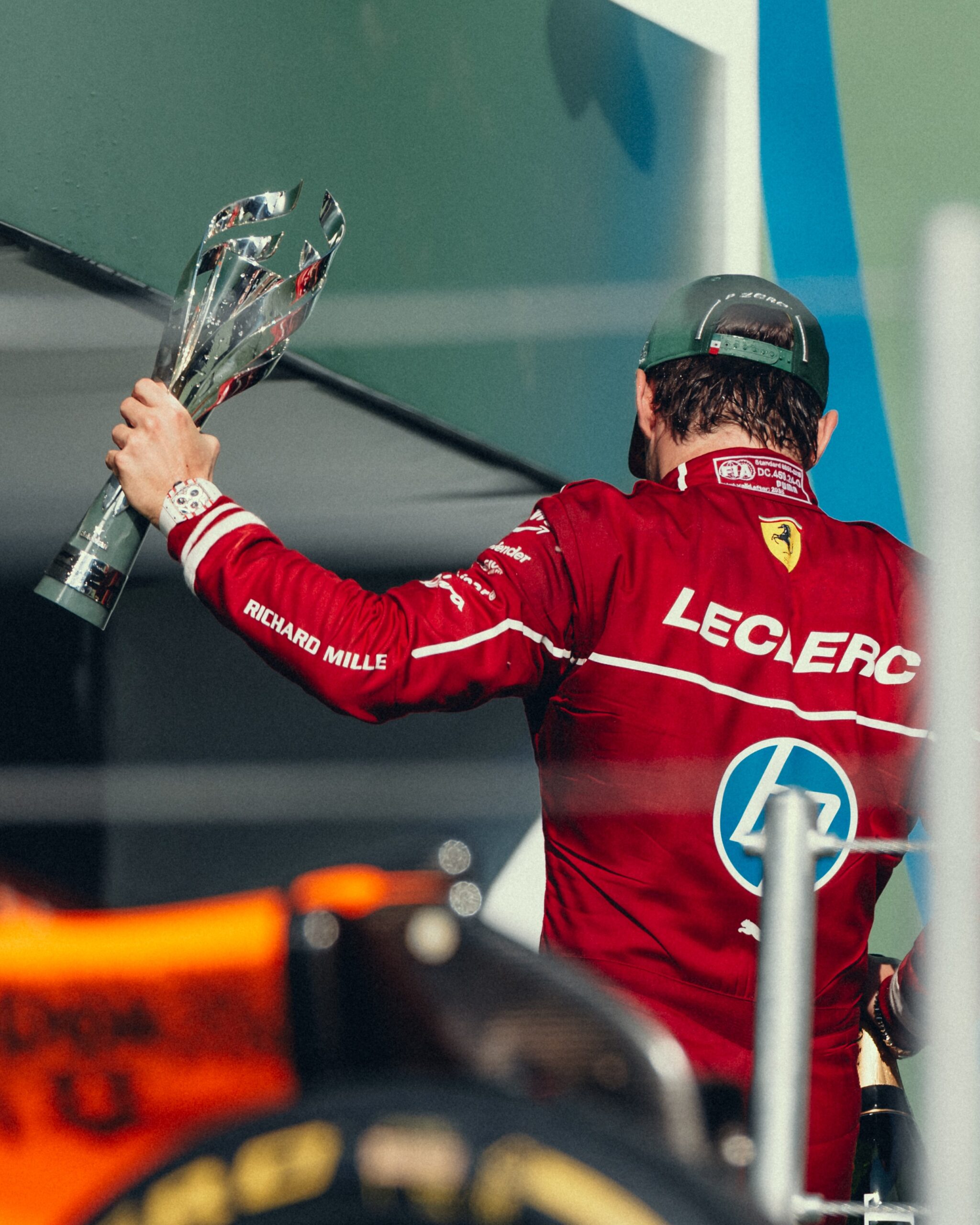 Charles Leclerc, Max Verstappen korkusunda Ferrari’nin kritik stratejik kararını açıkladı