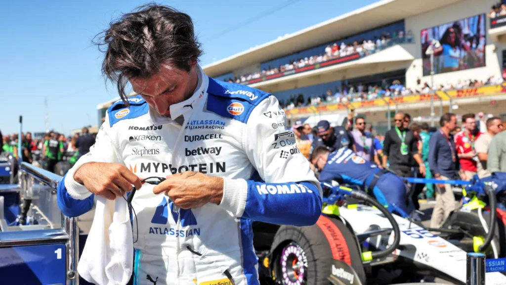 Carlos Sainz, ABD GP’de Kimi Antonelli’ye yaptığı hamleyi savundu; ceza aldı