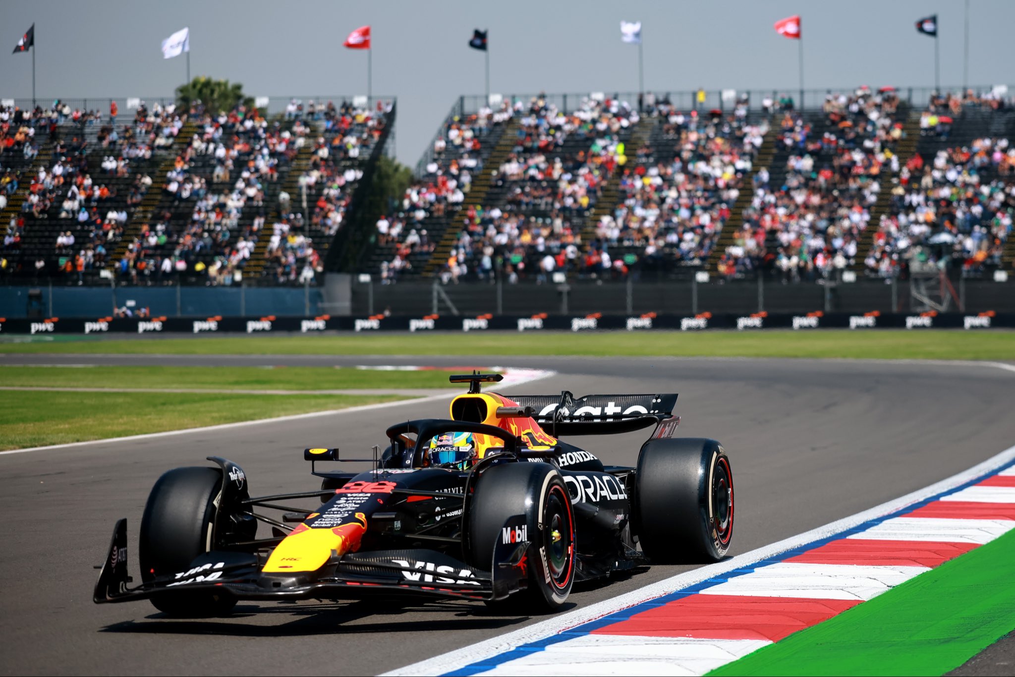 Arvid Lindblad, McLaren’dan Pato O’Ward’ı Engelleme Nedeniyle Uyarıldı