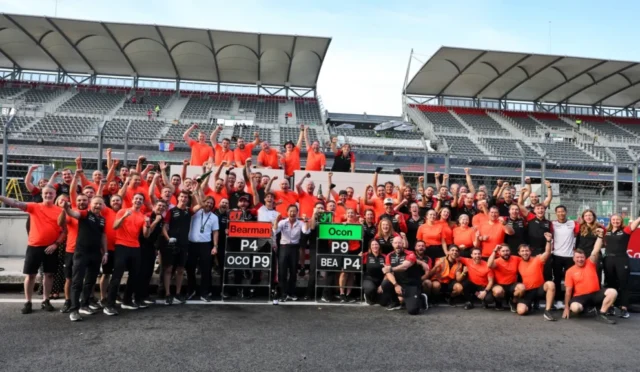 Esteban Ocon, Oliver Bearman’ın Meksika GP’de Haas’ın En İyi F1 Sonucunu Eşitlemesine Nasıl Yardımcı Oldu?