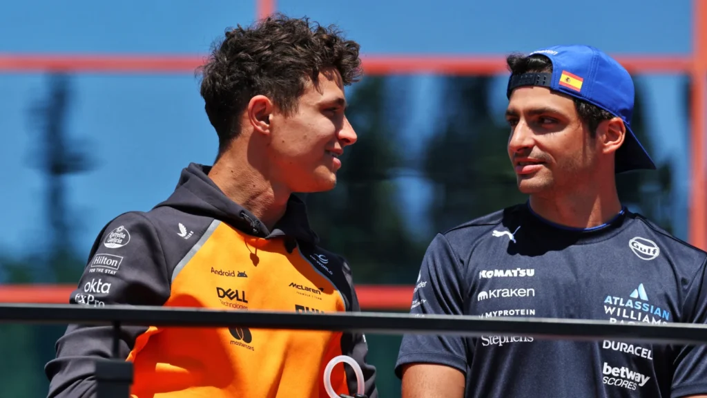 Carlos Sainz, McLaren’ın Takım İçi F1 Şampiyonluk Mücadelesini Destekliyor