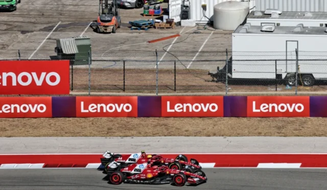 Lewis Hamilton, ABD GP’de Son Turda Yaşadığı Lastik Patlaması Korkusunu Anlattı