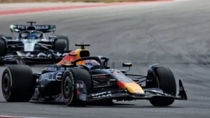 Max Verstappen, F1 ABD GP Sprint Yarışını Kazandı; McLarenlar Kaza Yaptı