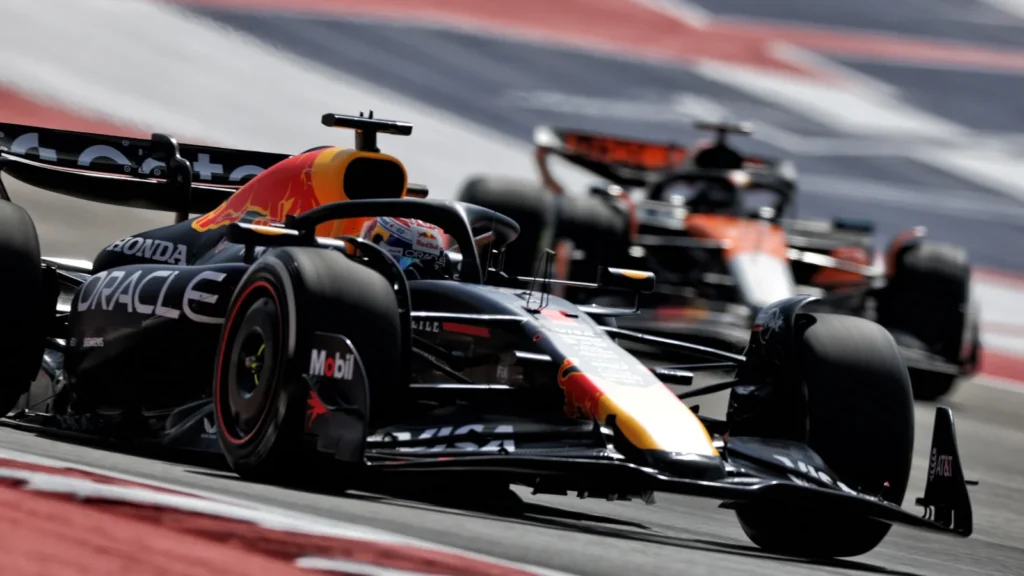 McLaren, Verstappen’in Şampiyona Tehdidine Karşı Yeni Yükseltme Getirmeyecek