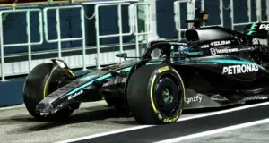 Mercedes sürücüleri zorlu Singapur antrenman gününe rağmen umutlu