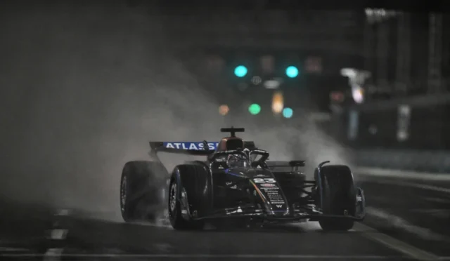 Alex Albon, Las Vegas GP Sıralama Turu Kazasının Ardındaki Sert Radyo Mesajını Açıkladı