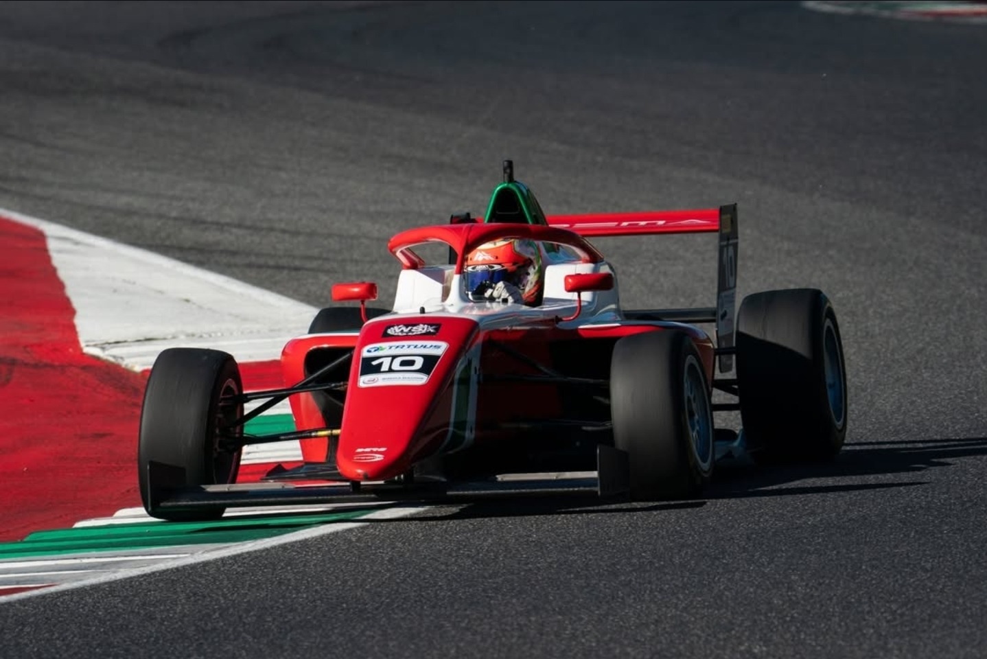 Alp Aksoy, Prema F4