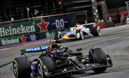 Carlos-Sainz-F1-Las-Vegas-GP-4-1024x576-1