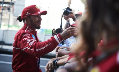 Lewis-Hamilton-Ferrari-2-1024x576-1