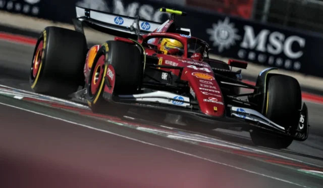 Lewis Hamilton, F1 Gelecek Dedikoduları Arasında Ferrari Hedefinden Vazgeçmiyor