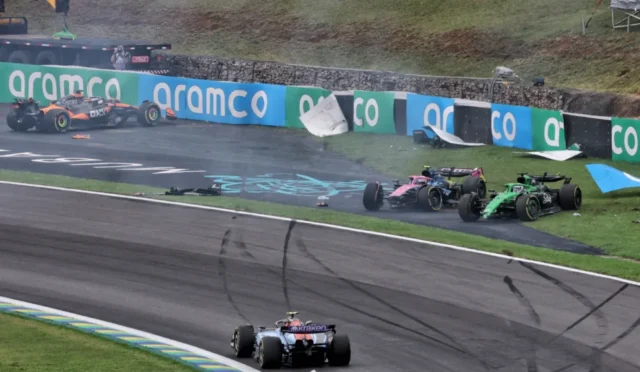 Oscar Piastri Kaza Yaptı, Lando Norris Brezilya GP Sprint Yarışını Kazandı