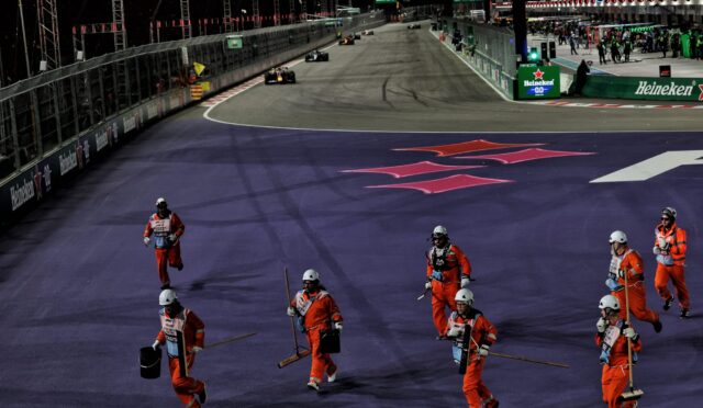 FIA, Las Vegas F1 Yarışında Kaçış Alanlarındaki Görevliler Konusunda Neden Endişelenmedi?