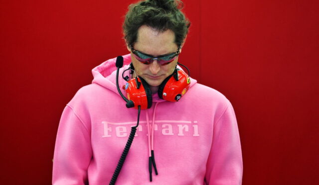 Jacques Villeneuve’den Ferrari Başkanı’nın F1 Pilotlarına Yönelik “Şaşırtıcı” Eleştirilerine Tepki