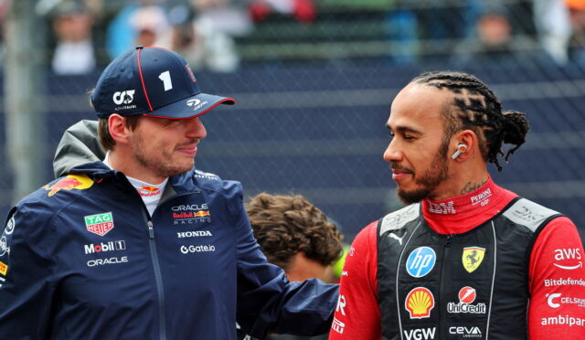 Max Verstappen’den Lewis Hamilton’ın Ferrari’de Yaşadığı Zorluklara Yorum: "Kendin Gibi Olamazsın"
