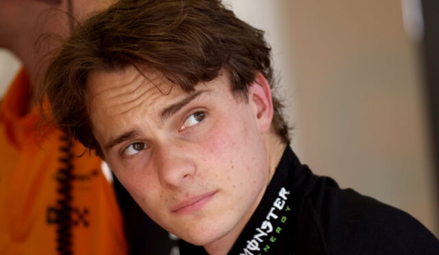 Avustralyalı Burger Zinciri, Oscar Piastri’nin F1 Forması “Lanetine” Özür Diledi