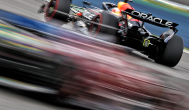 Red Bull’dan McLaren’ın Max Verstappen’in Brezilya motor değişimi eleştirilerine yanıt