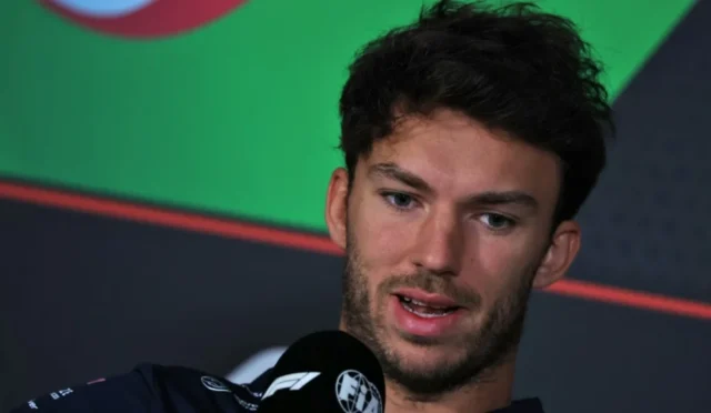 Max Verstappen, F1 pilotlarının geleneksel akşam yemeğinin faturasını kimin ödediğini açıkladı