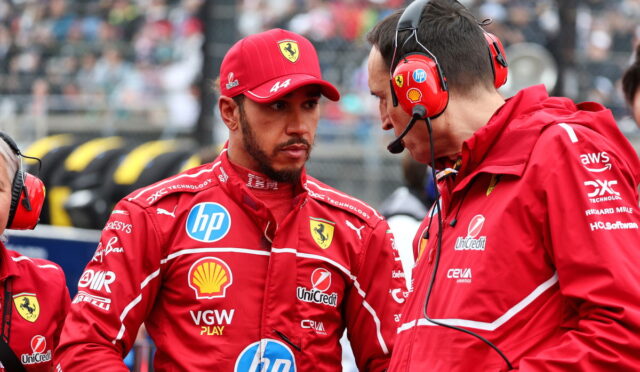 Ferrari, 2026 F1 sezonu öncesi Lewis Hamilton ile ilgili önemli değişikliği değerlendiriyor
