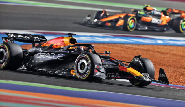 Red Bull, McLaren’ın Katar’daki Strateji Hamlesine Neden Güvenmedi?