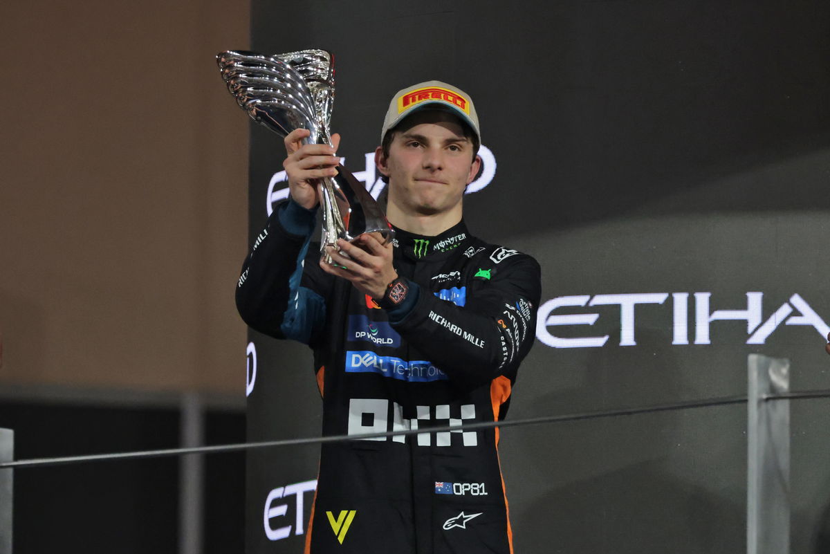 Motor Racing - Formula One World Championship - Abu Dhabi Grand Prix - Race Day - Abu Dhabi, UAE