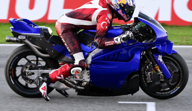 3000_gng_1287190_hires