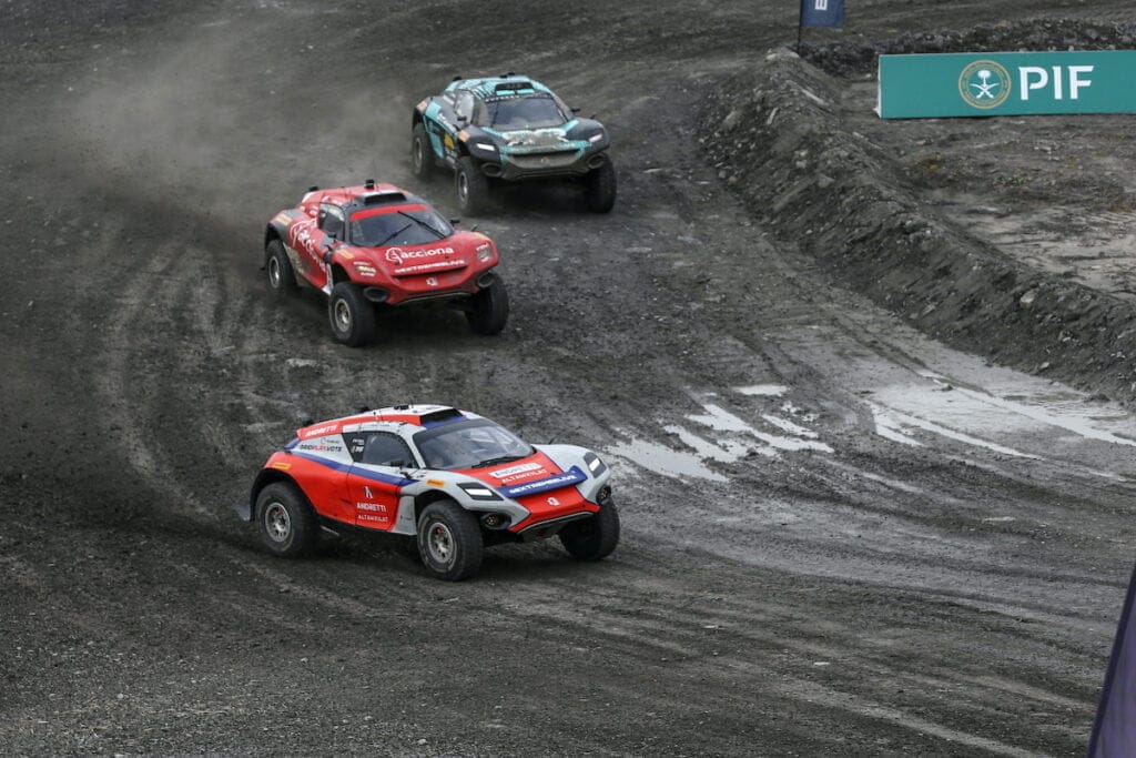 Xtreme E, diğer ralli serilerine kıyasla daha fazla heyecan sunuyor.