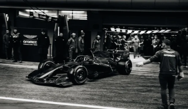 F1-test-Aston-Martin-1024x576-1