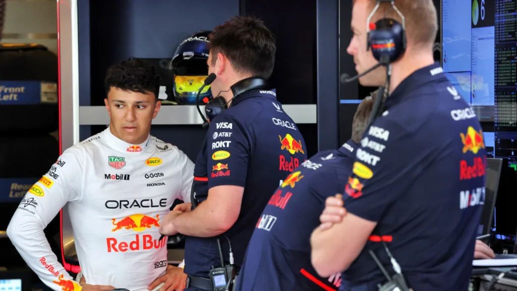 Isack-Hadjar-Red-Bull-3-1024x576-1