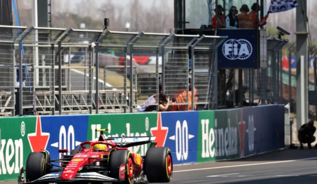 Lewis-Hamilton-F1-Chinese-GP-1024x576-1