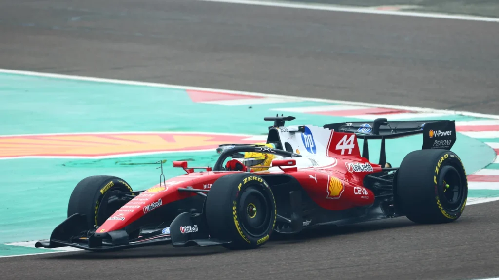 Lewis-Hamilton-Ferrari-SF-26-1024x576-1