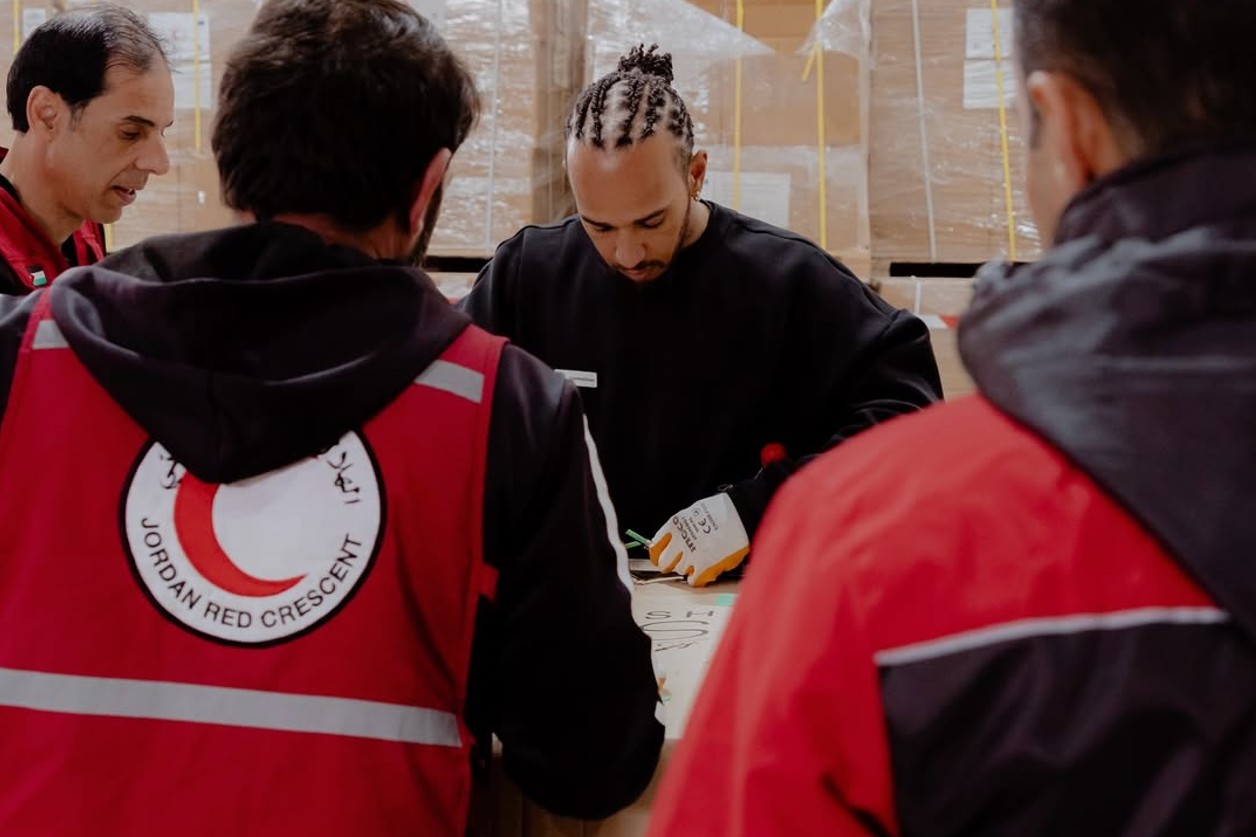 Lewis Hamilton, Gazze yardım kampanyası