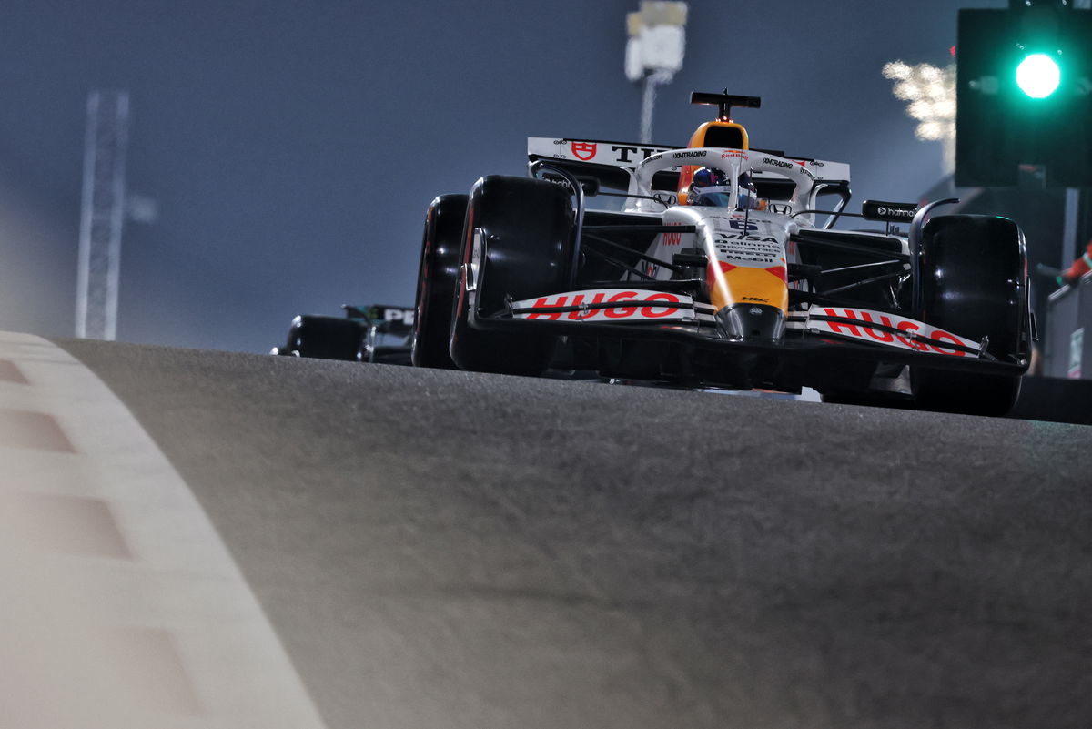 Motor Racing - Formula One World Championship - Abu Dhabi Grand Prix - Qualifying Day - Abu Dhabi, UAE