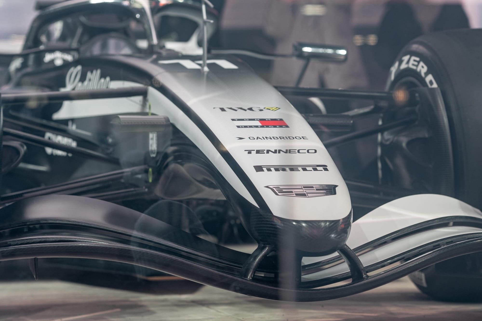 CadillacF1Team_2909_HiRes-1