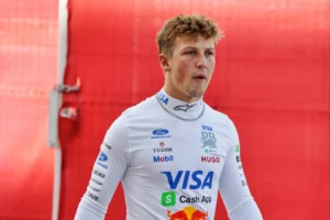 Liam-Lawson-F1-Bahrain-Testing-300x200-1