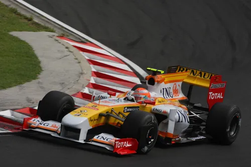 Nelson Piquet Jr. Renault ile son kez 2009'da Formula 1'de yarıştı - Fotoğraf: Race Pictures