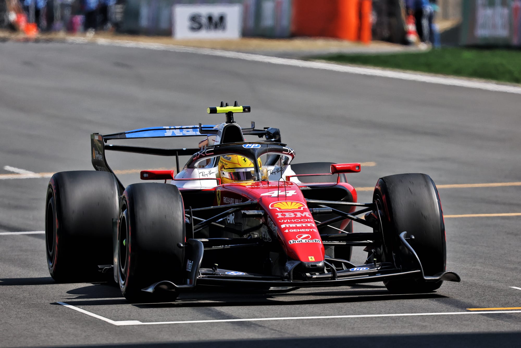 F1 - Ferrari, Erken Tanıtılan Radikal Arka Kanat Tasarımını Neden Rafa ...