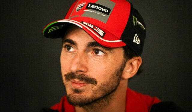 gng_1300385_hires_1600x900_0