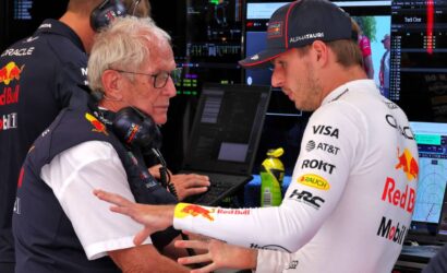 https3A2F2Fs3-newsifier.ams3_.digitaloceanspaces.com2Fgpblog.com2Fimages2F2025-092Fhelmut-marko-and-max-verstappen-in-the-red-bull-garage-68cae230118dc