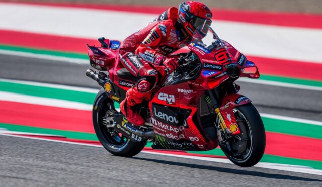 https3A2F2Fs3-newsifier.ams3_.digitaloceanspaces.com2Fgpblog.com2Fimages2F2026-012Fmarc-marquez-93-ducati-6977768f0f225