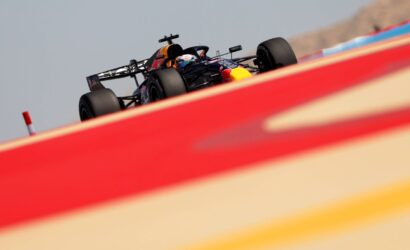 https3A2F2Fs3-newsifier.ams3_.digitaloceanspaces.com2Fgpblog.com2Fimages2F2026-032Fmax-verstappen-bahrein-2026-testdag-1-69a85c16e6591