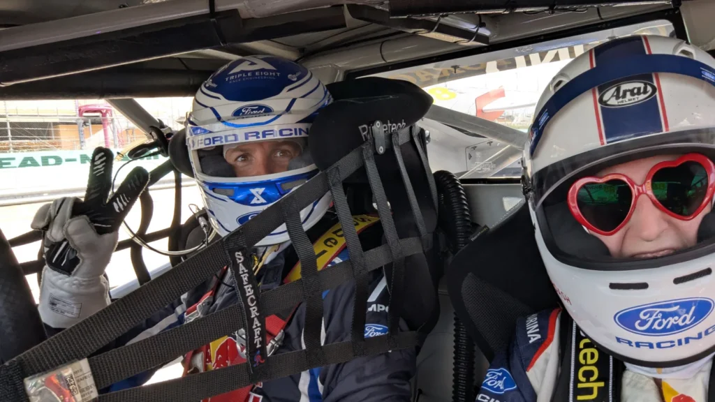 Jamie Whincup ile hızlı tur ve Formula 4 aracıyla pistte olmak büyük bir ayrıcalıktı. Görsel: Elizabeth Blackstock