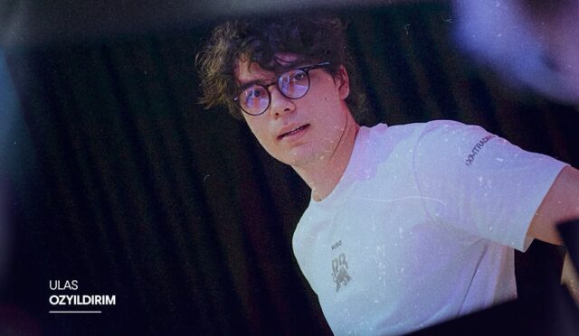 Promotional poster for 'ACE WIN' featuring Ulas Ozyildirim in a white T‑shirt and glasses; event details visible in the corner.