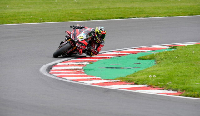 ih_bsb_r1-oulton-park_25488-ryde-3-sunday