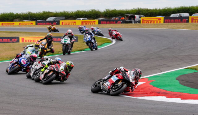 ih_bsb_snetterton_65678-redding-lead