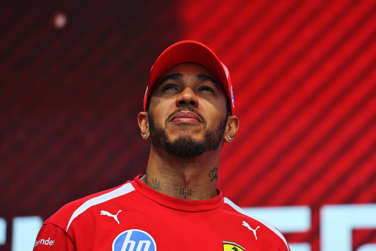 Ferrari, Lewis Hamilton’ın Son F1 Cezasına Yol Açan “Hatalar Zincirini” Açıkladı